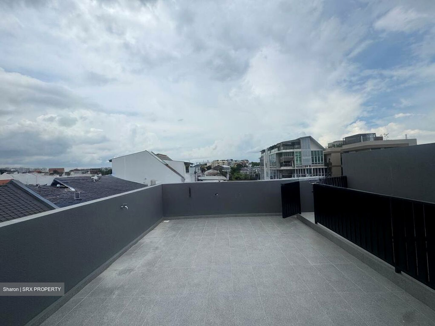 Palm Grove Avenue (D19), Terrace #497829621